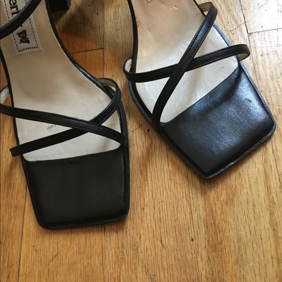 Butterfly Ankle Strap Leather Sandals - Picture 7 of 9